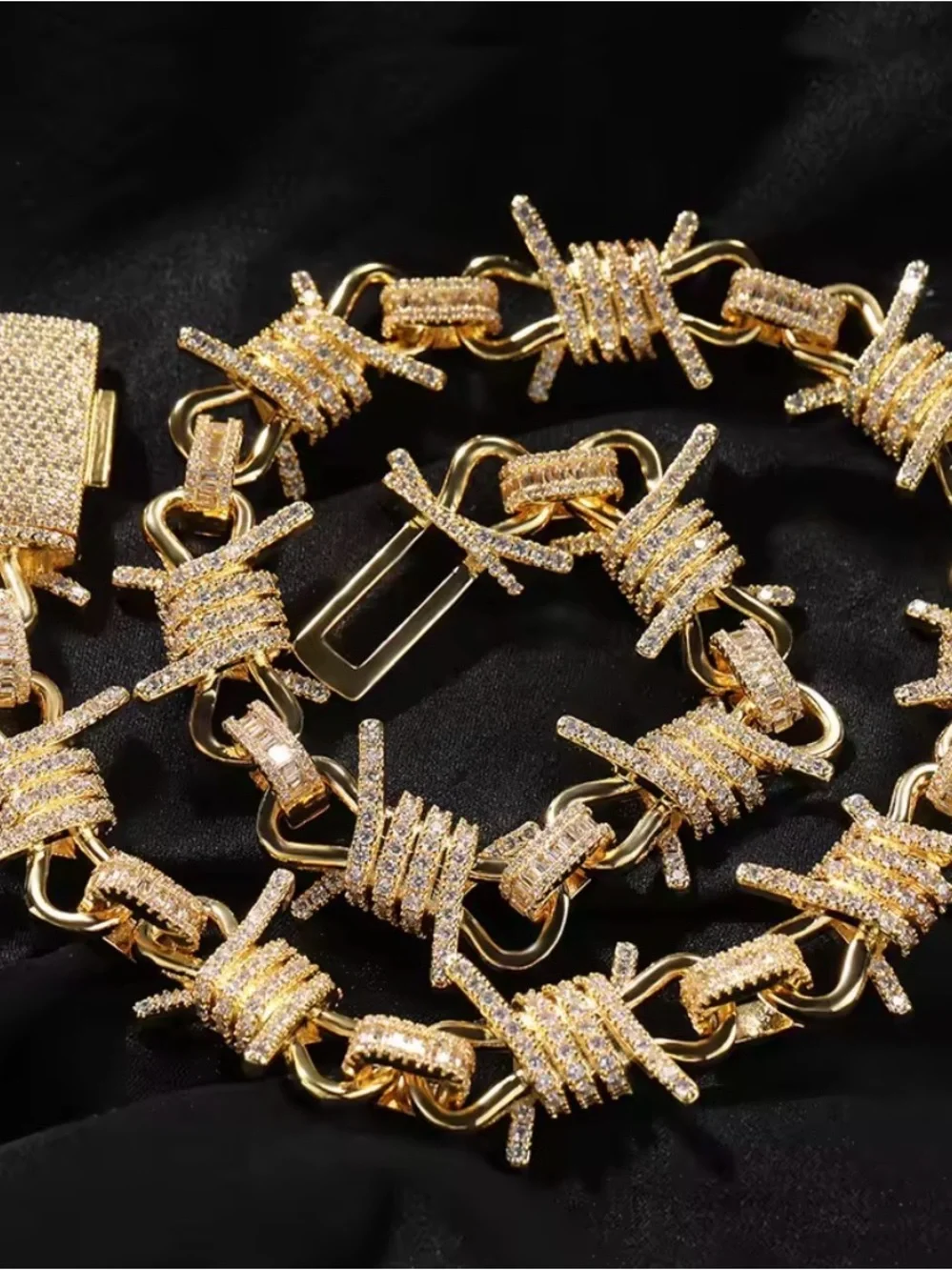 Gold  Barbed Wire Link Necklace 20inch -men  Jewelry